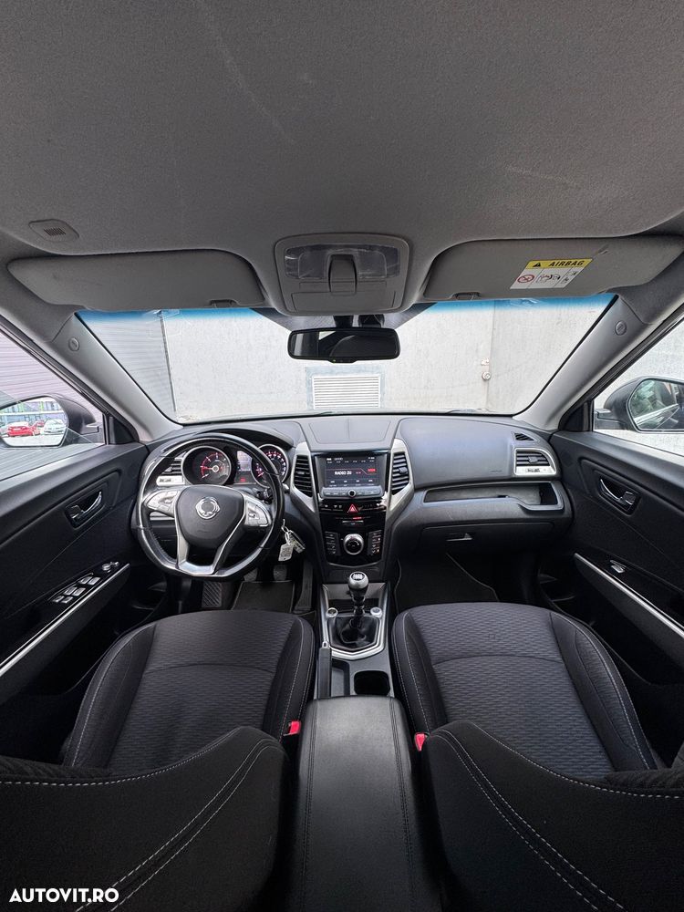 SsangYong Tivoli - 2