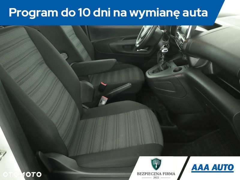 Opel Combo - 9