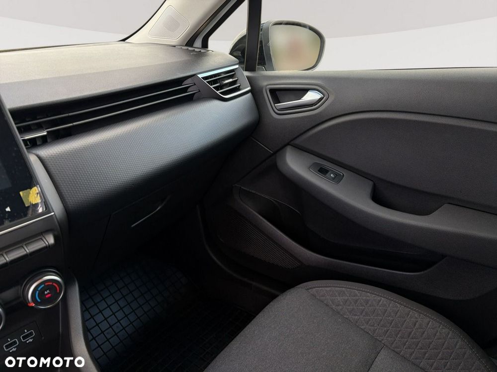 Renault Clio - 20