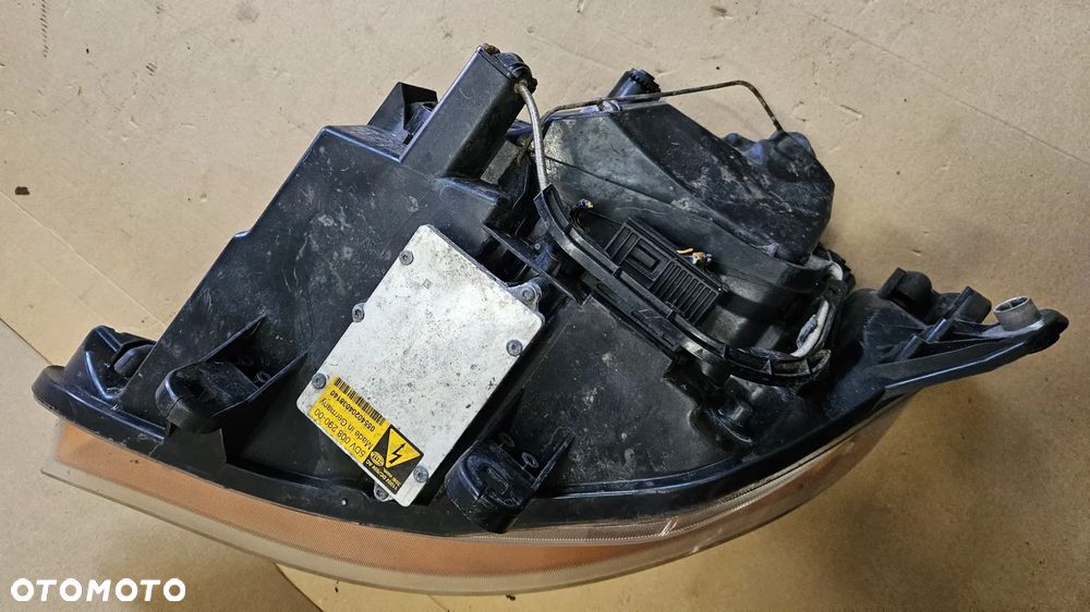 BMW Z4 E85 lampa przód przednia prawa  lewa xenon   EN - 3