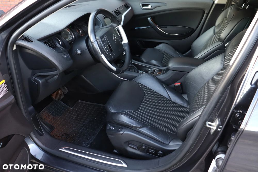 Citroën C5 Tourer BlueHDi 180 S&S EAT6 Exclusive - 17