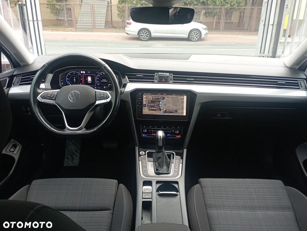 Volkswagen Passat Variant 2.0 TDI SCR Business Plus DSG - 8