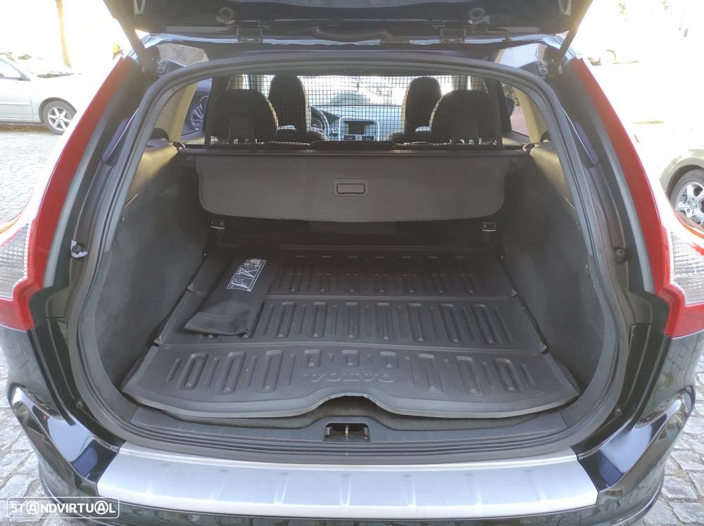 Volvo XC 60 2.0 D3 Drive Momentum Start/Stop - 10