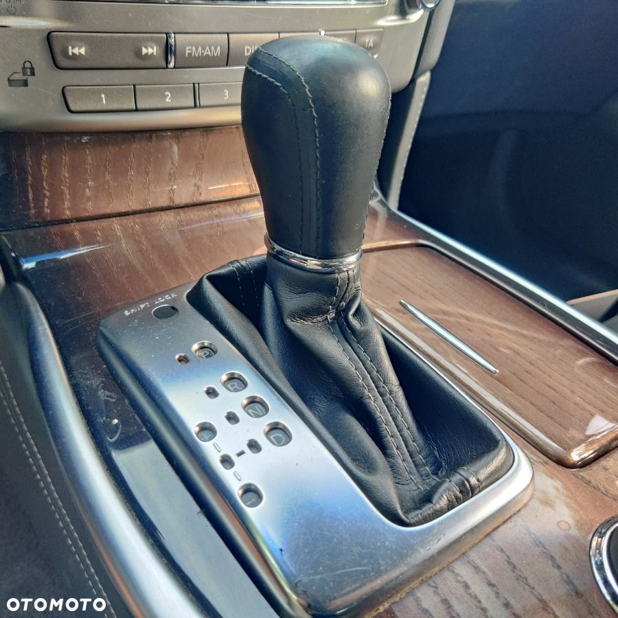 Infiniti M M35h Business Edition - 24