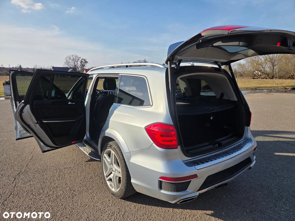 Mercedes-Benz GL - 9