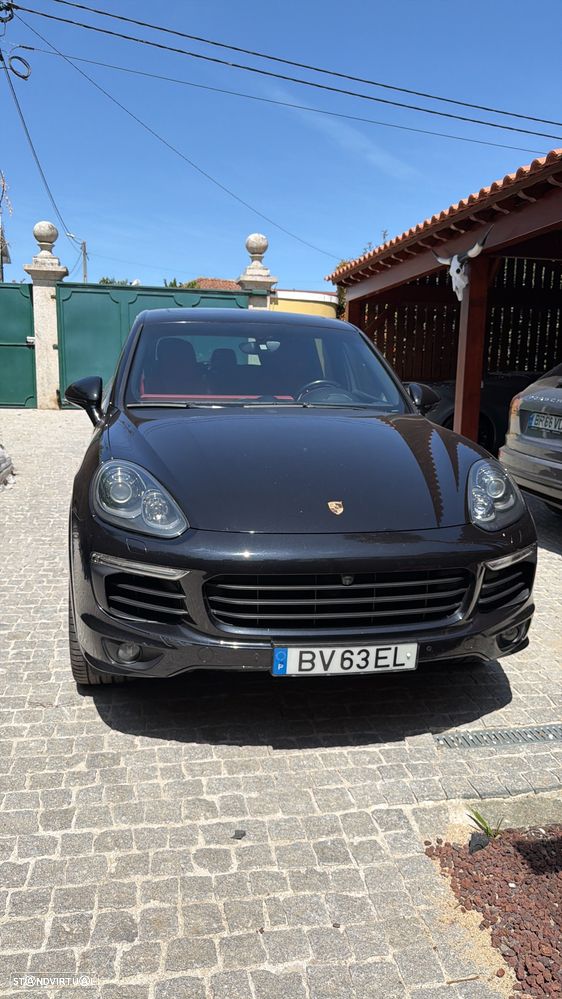 Porsche Cayenne S - 2
