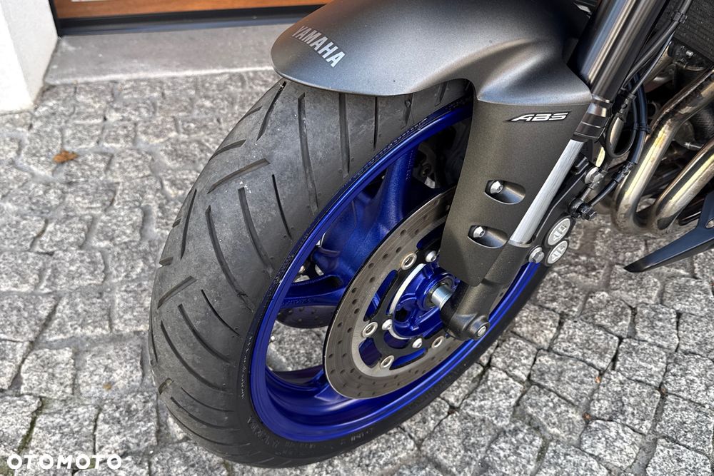 Yamaha FZ8 - 20