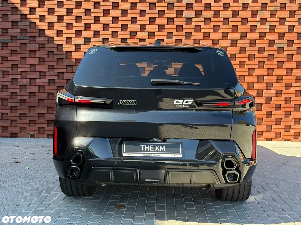 BMW XM - 11