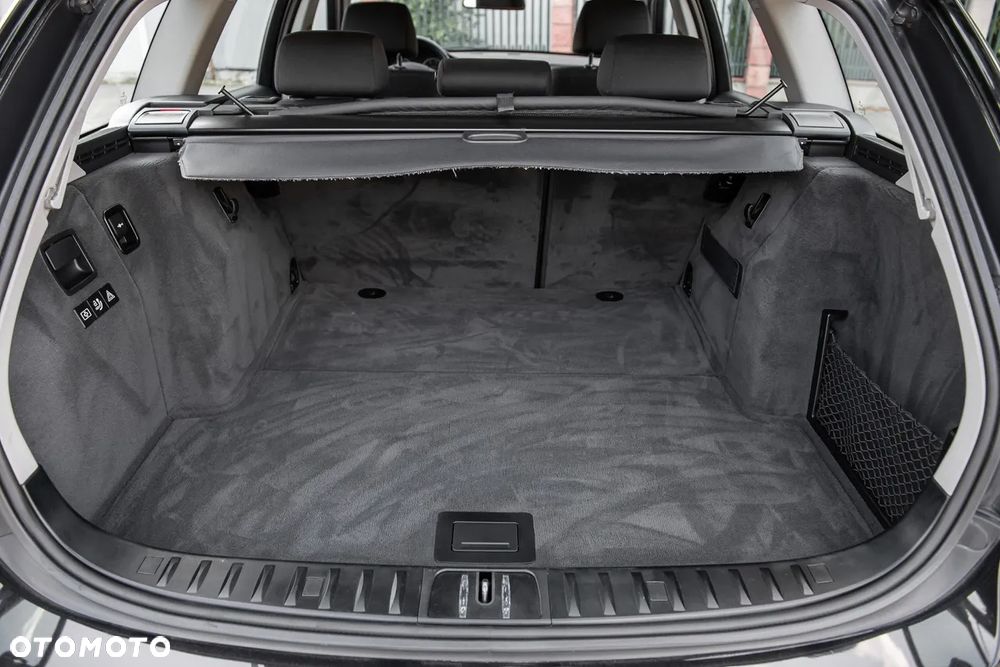 BMW Seria 3 318i Edition Lifestyle - 23