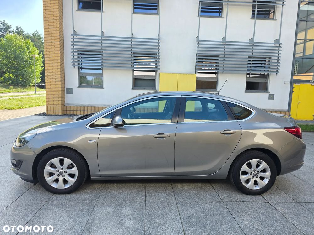 Opel Astra 1.4 T Enjoy - 7