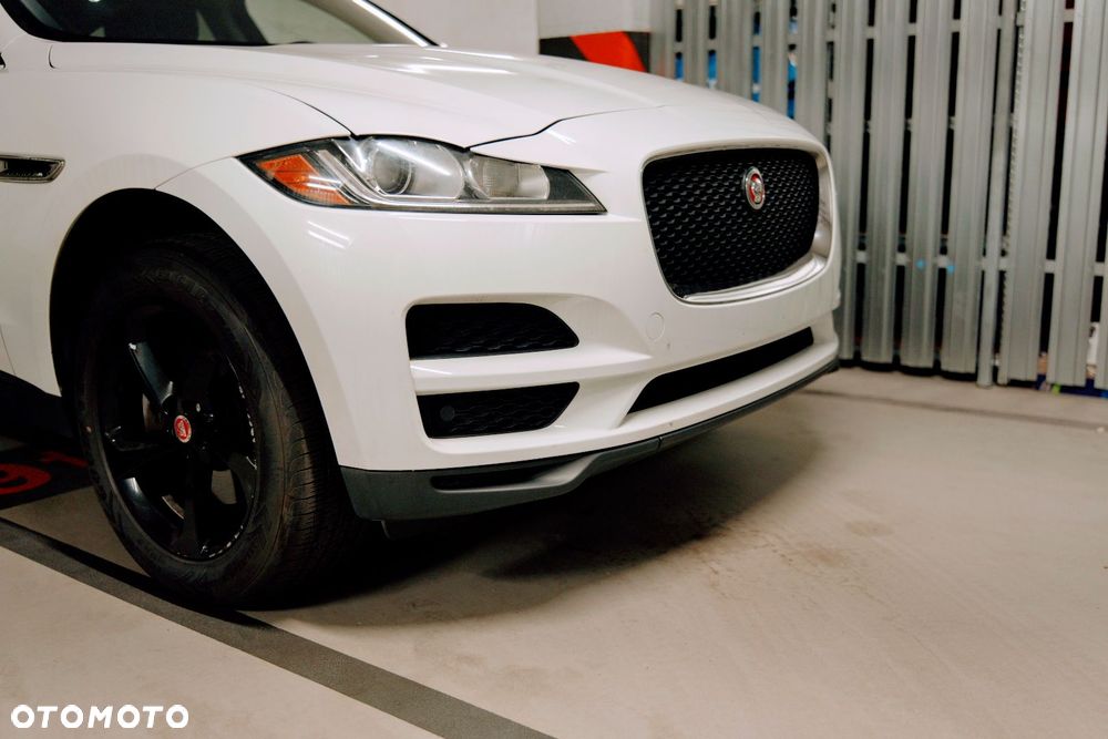Jaguar F-Pace 35t AWD Prestige - 24