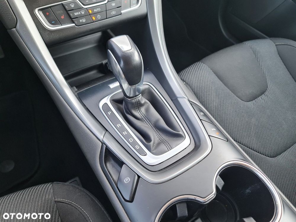 Ford Mondeo 2.0 TDCi Trend PowerShift - 22