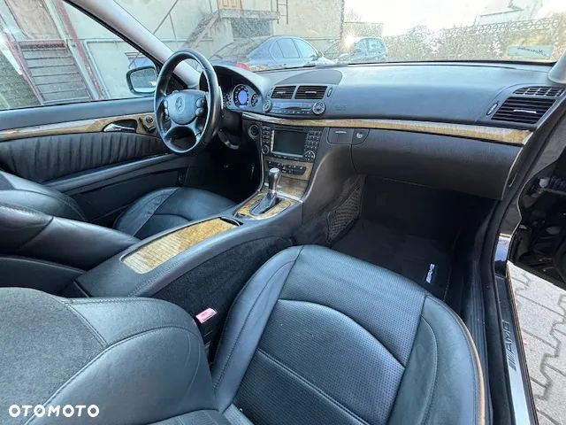 Mercedes-Benz Klasa E - 27