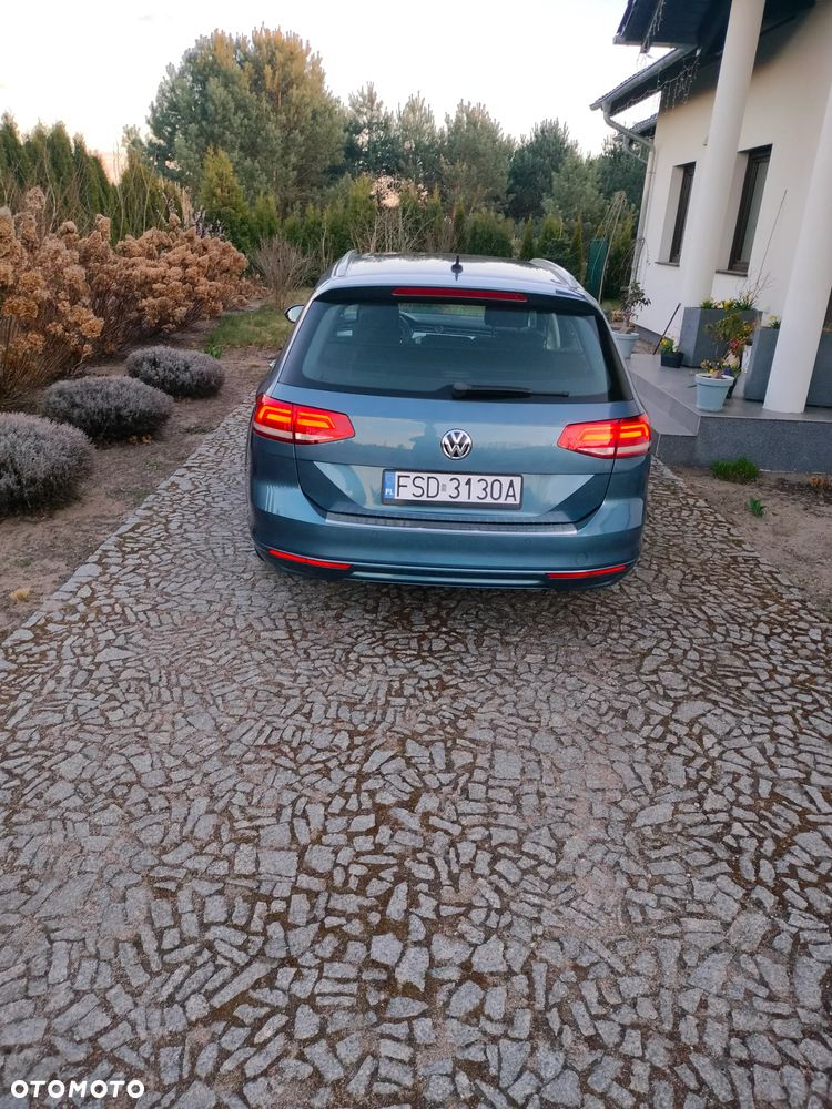 Volkswagen Passat 1.6 TDI (BlueMotion Technology) Comfortline - 14