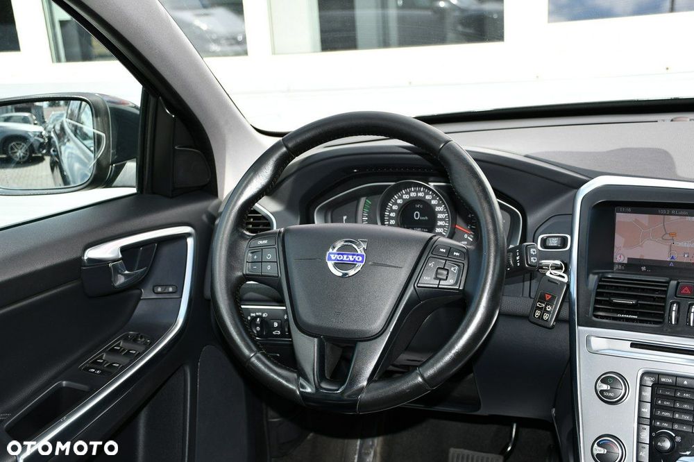 Volvo XC 60 D3 Drive-E Kinetic - 24