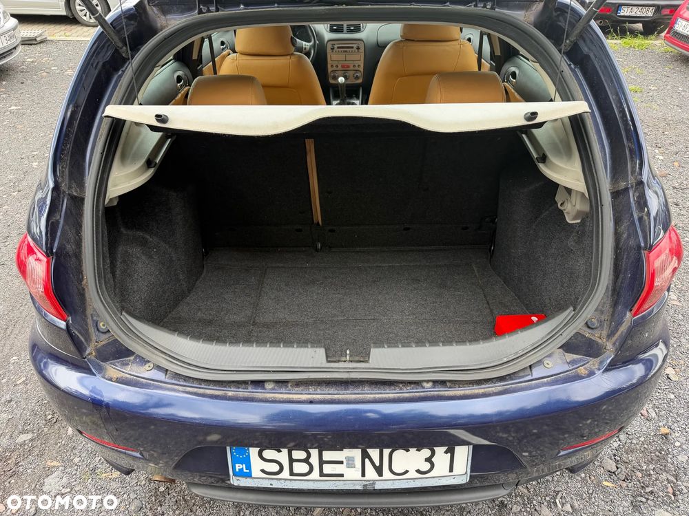 Alfa Romeo 147 1.6 Twin Spark 16V - 11
