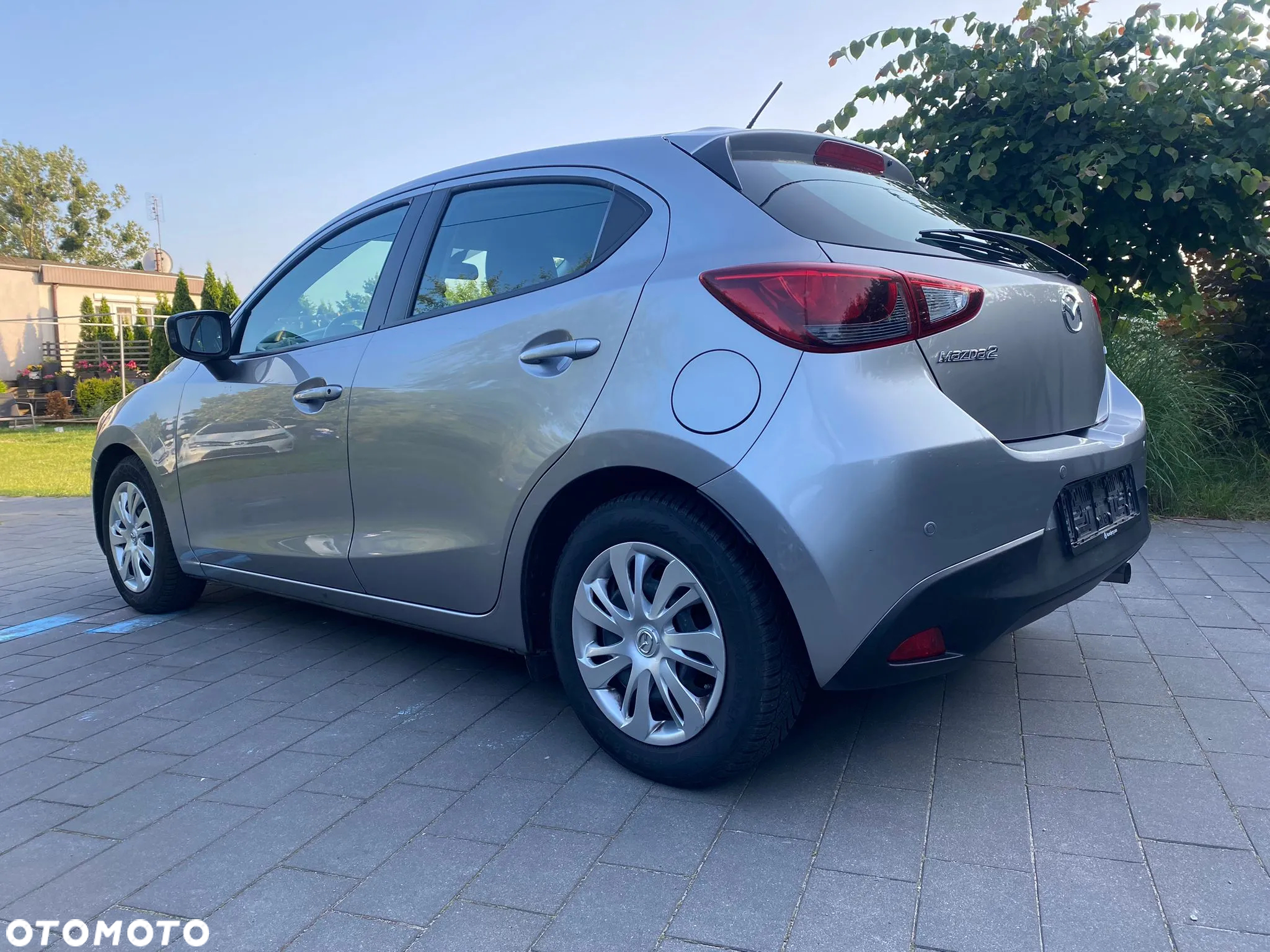 Mazda 2 - 16