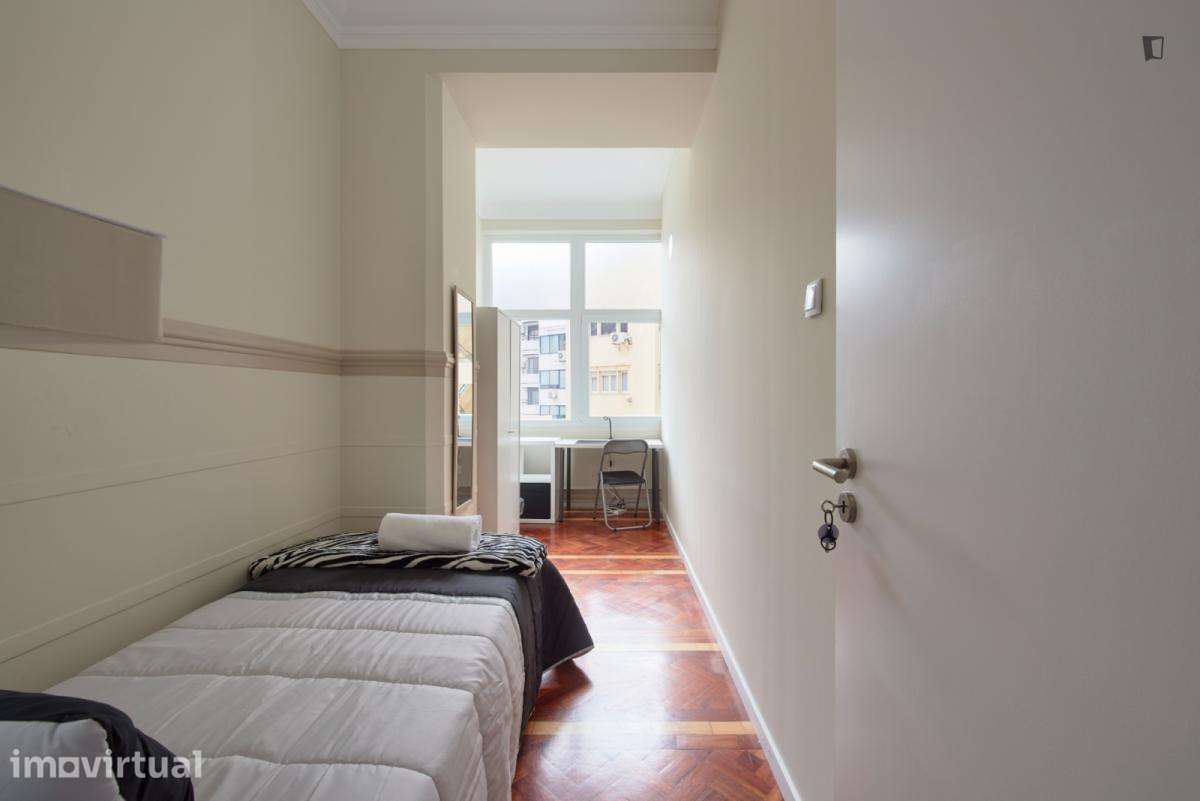 Quarto - localizado em Saldanha Lisbon - Grande imagem: 2/51