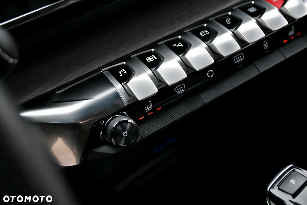 Peugeot 3008 2.0 BlueHDi GT S&S EAT8 - 32