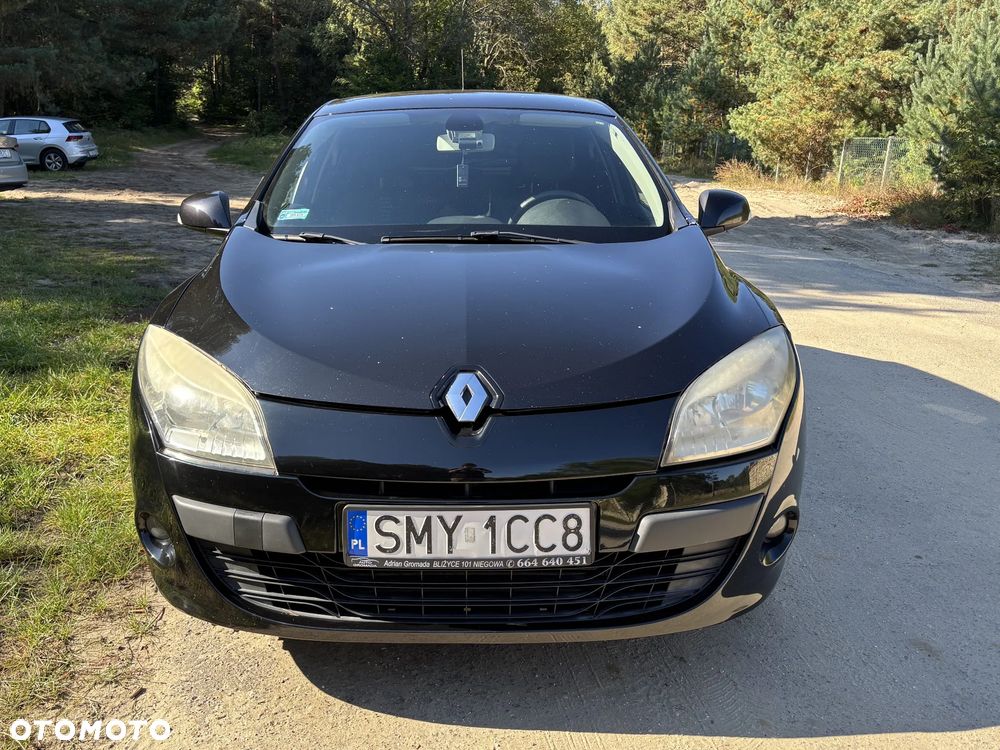 Renault Megane 2010 photo 2