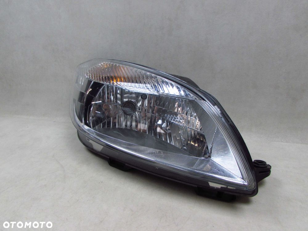 SKODA FABIA II ROOMSTER 5J 07-10 LAMPA PRZOD PRAWA REFLEKTOR UK - 2