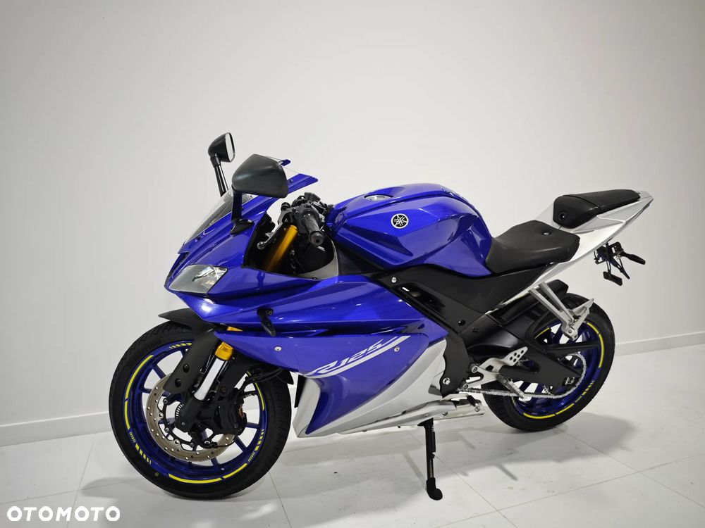 Yamaha YZF - 4