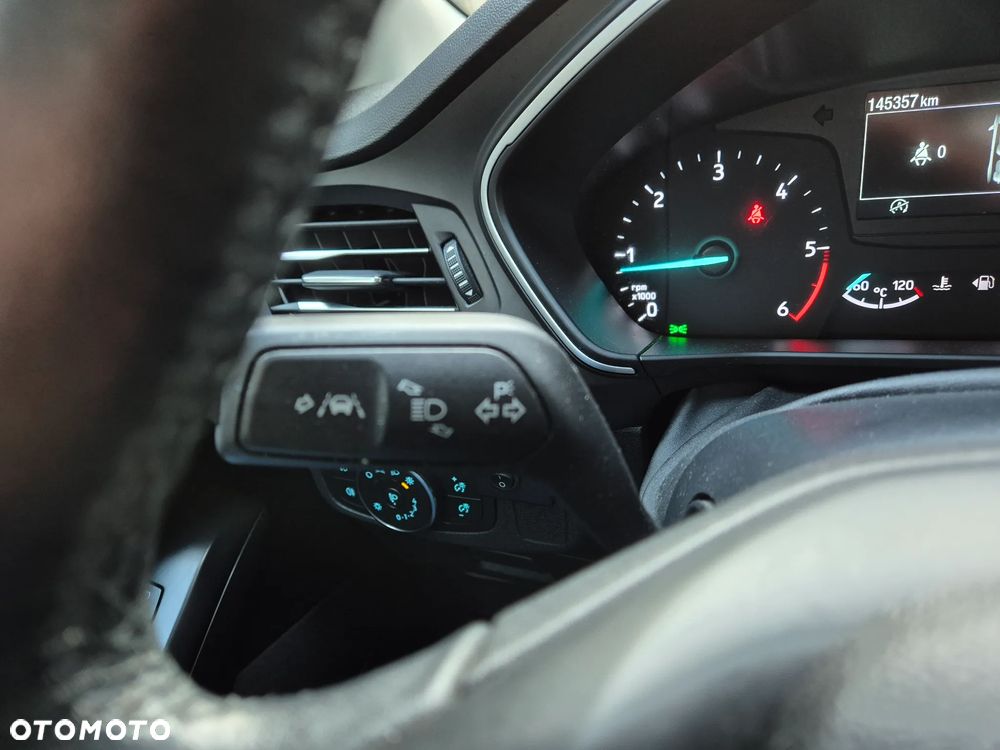 Ford Focus 1.5 TDCi Trend - 13