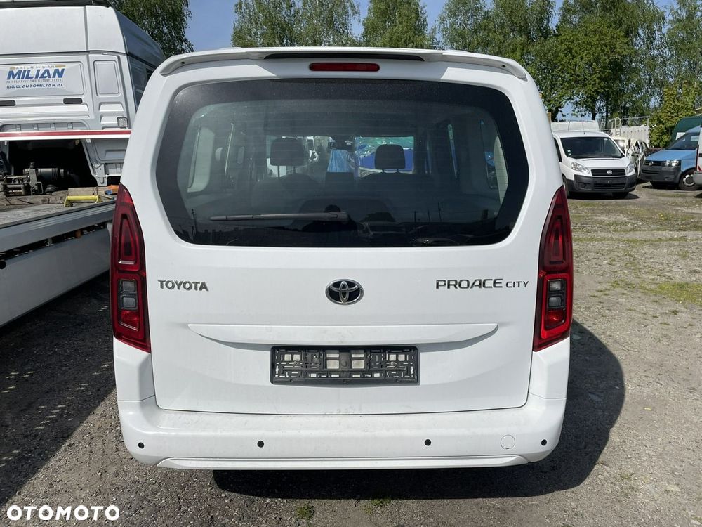 Toyota Proace City Verso Long 1.5 D-4D Business - 20