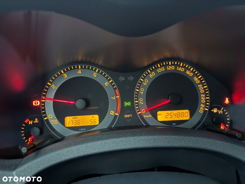 Toyota Auris 1.6 Premium - 16