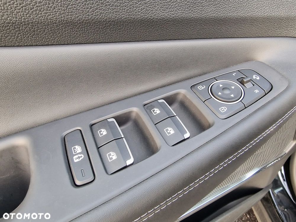Hyundai Santa Fe 1.6 Plugin-Hybrid 4WD Signature - 25
