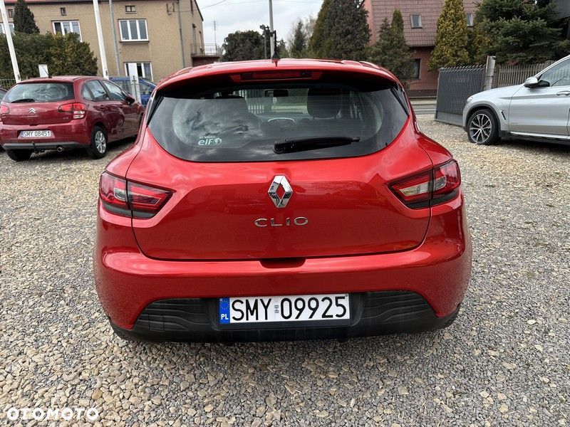 Renault Clio 1.2 16V 75 Life - 5