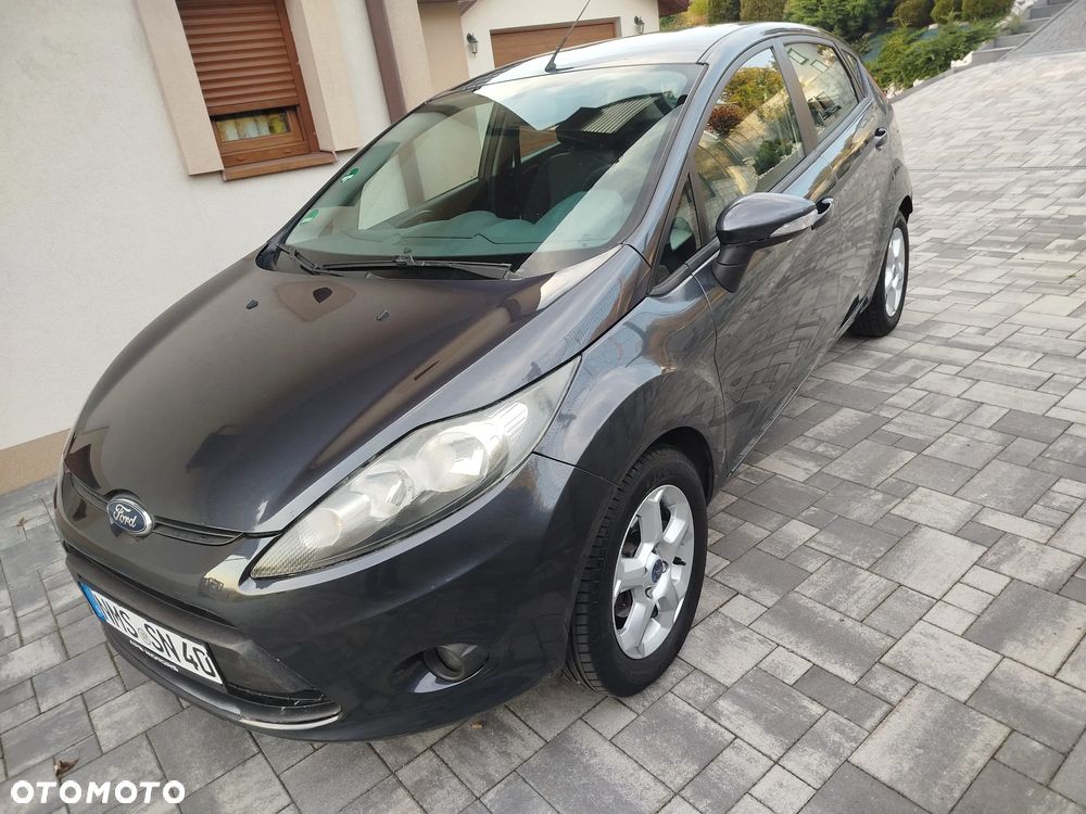 Ford Fiesta - 2