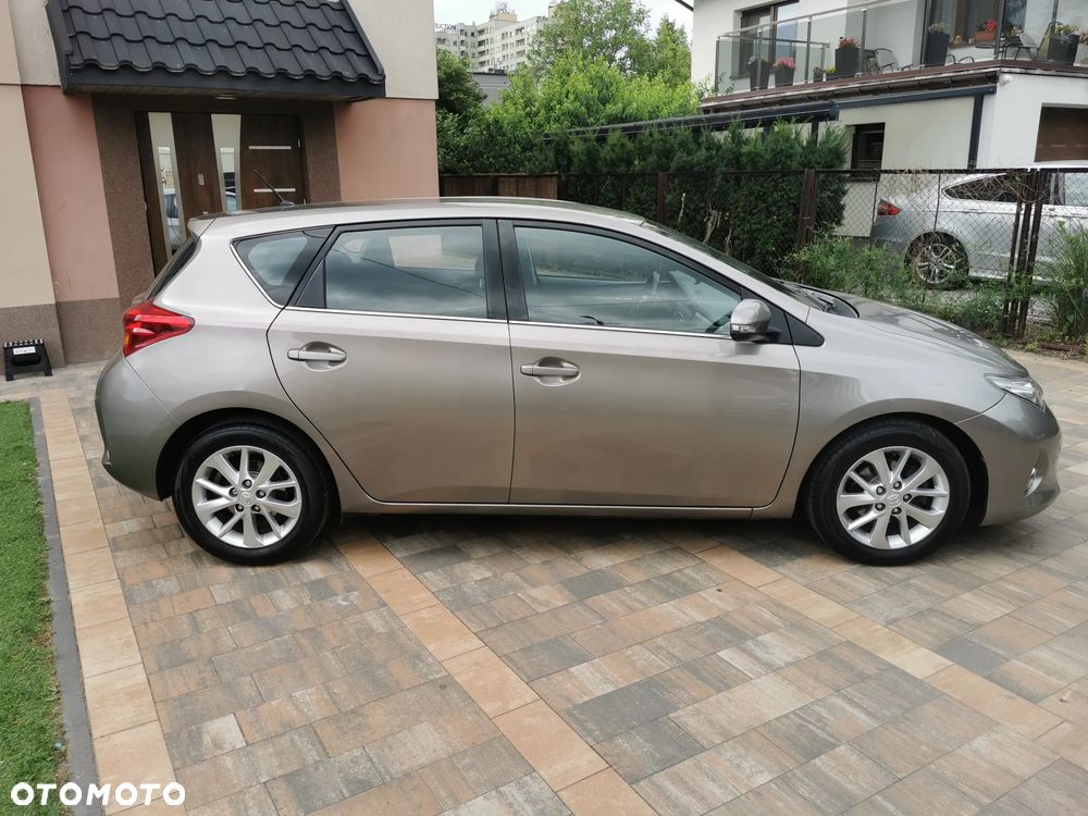 Toyota Auris 1.33 Dual-VVT-i Edition - 3