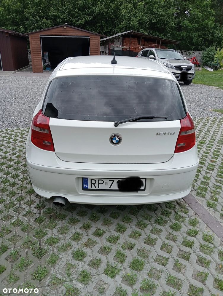 BMW Seria 1 120d - 4