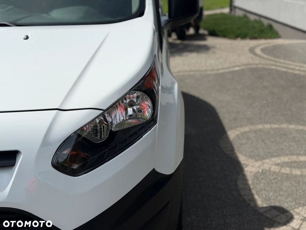 Ford Transit Connect - 4