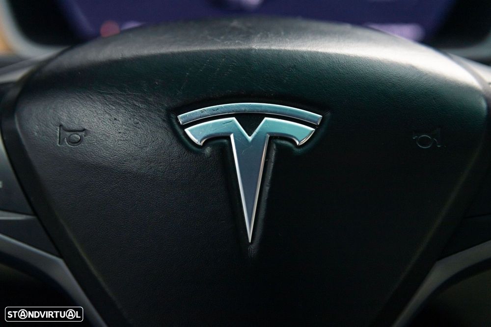 Tesla Model X 100 kWh Long Range AWD - 28