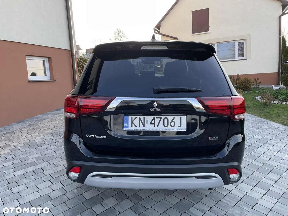 Mitsubishi Outlander 2.4 4WD CVT Instyle - 7