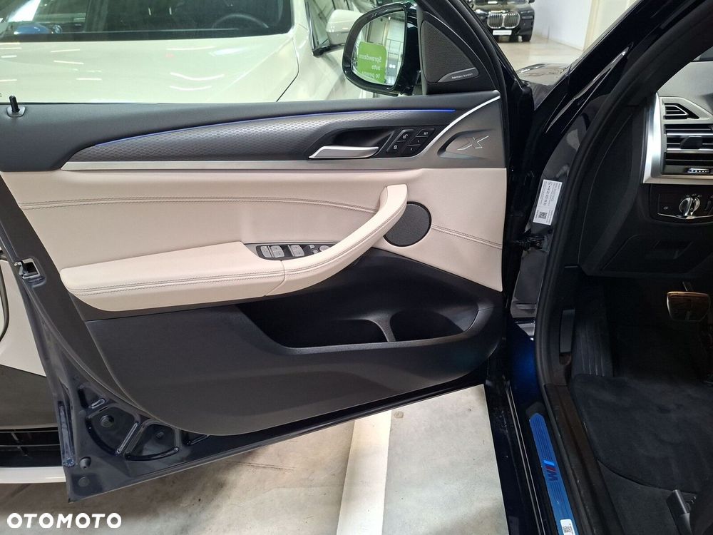 BMW X4 - 10