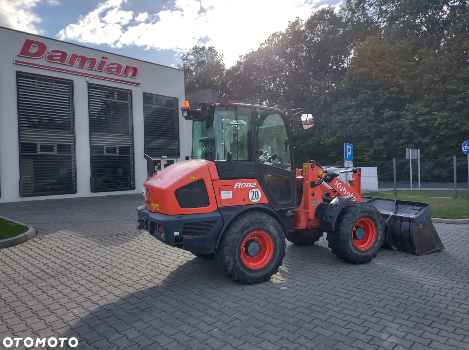Kubota R082 - 9