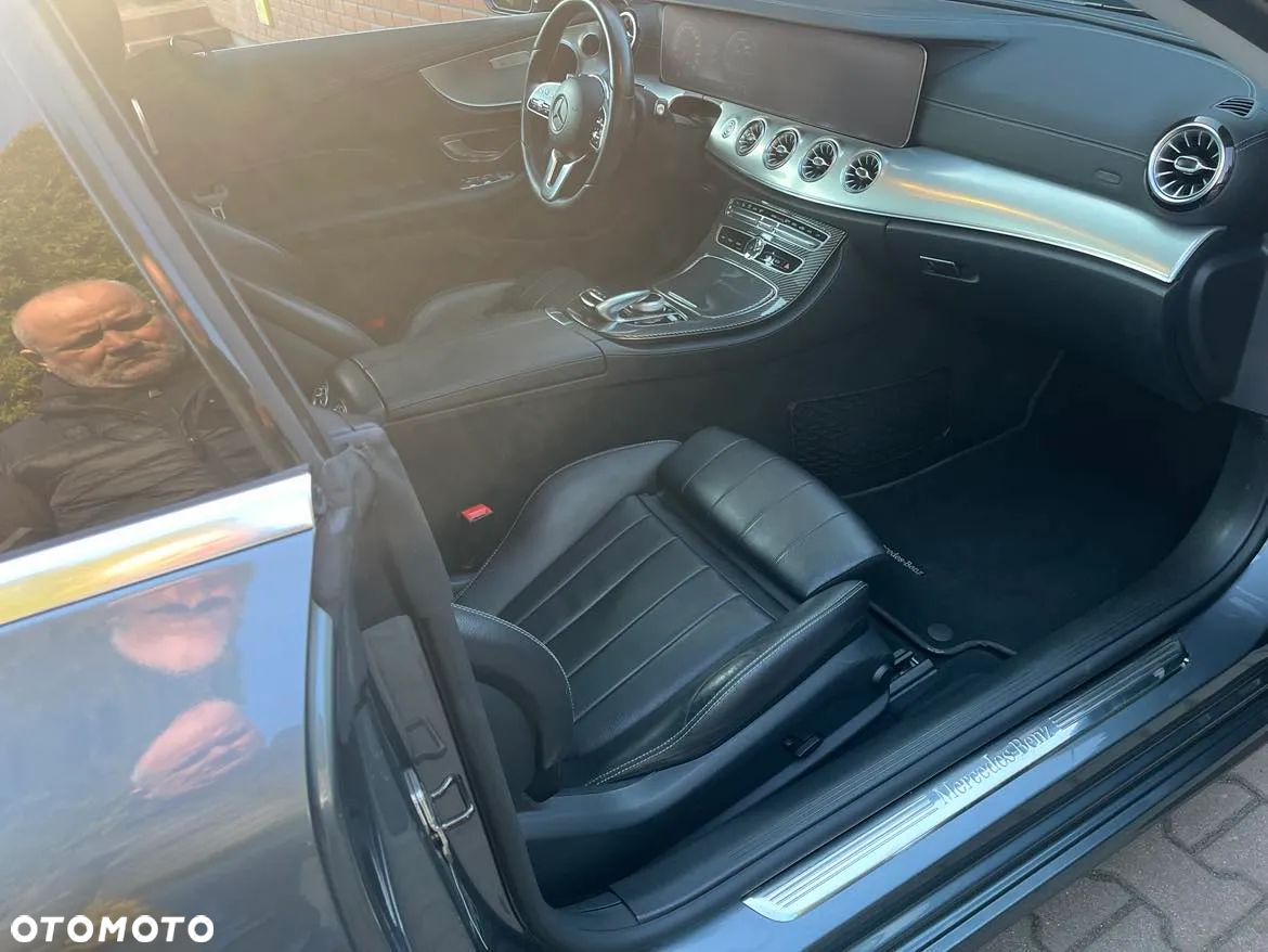 Mercedes-Benz Klasa E 220 d 4Matic Coupe 9G-TRONIC Avantgarde - 5
