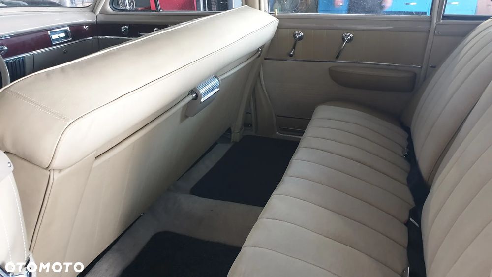 Cadillac Inny - 11