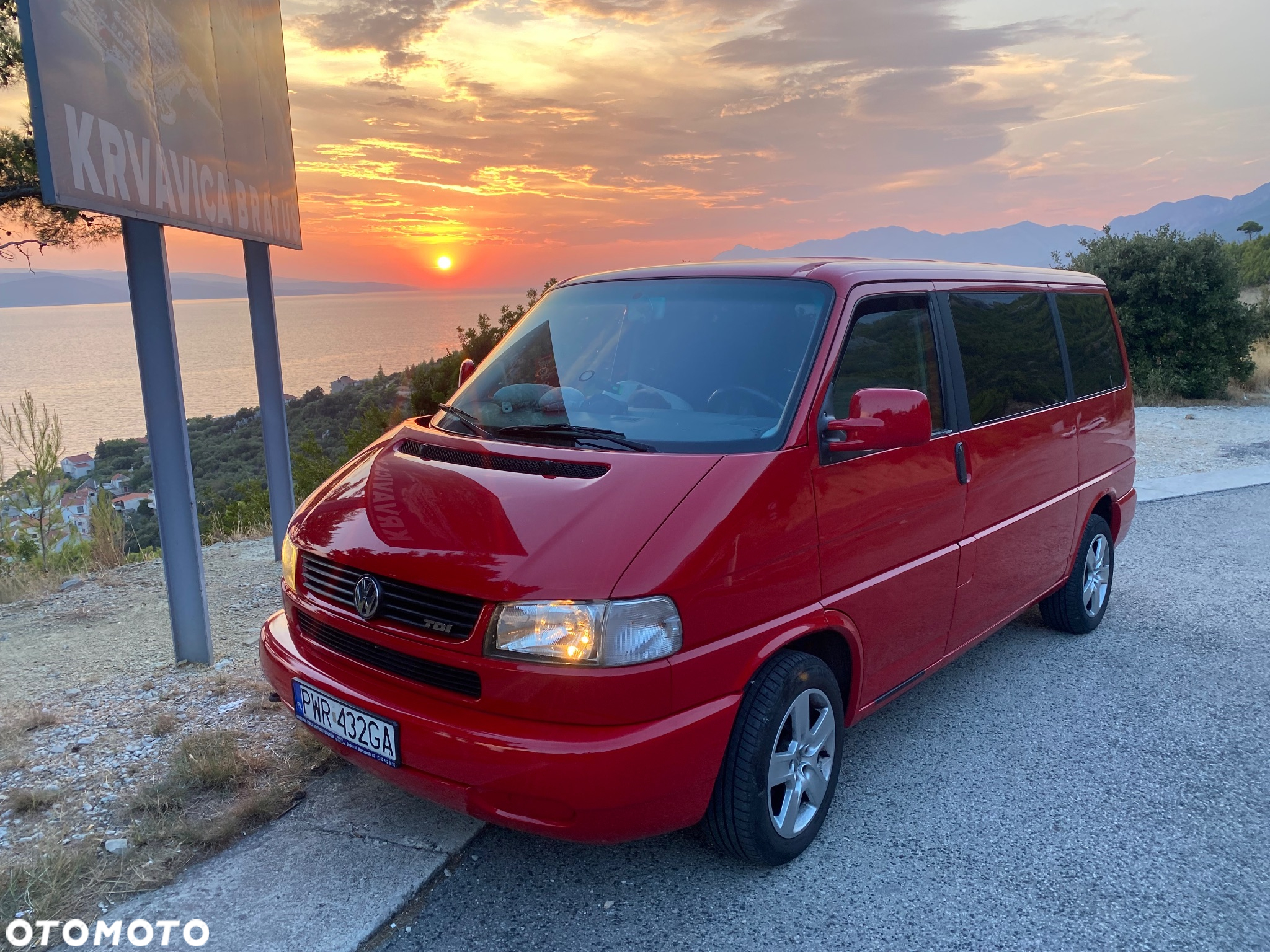 Volkswagen Caravelle - 7