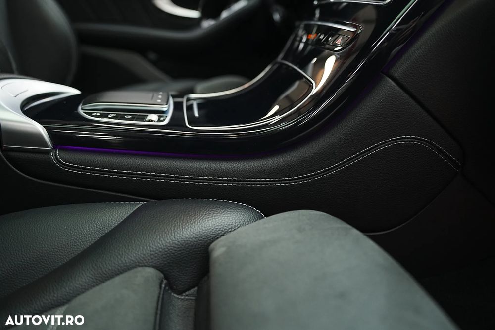 Mercedes-Benz GLC Coupe 200 d 4Matic 9G-TRONIC AMG Line - 36