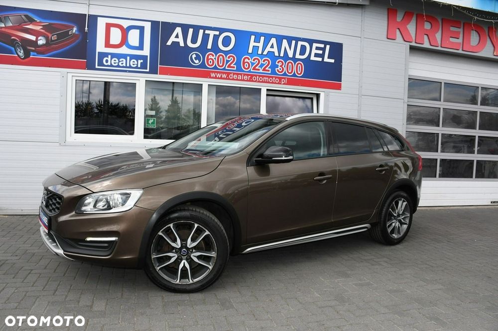 Volvo V60 Cross Country D3 Drive-E Summum - 8