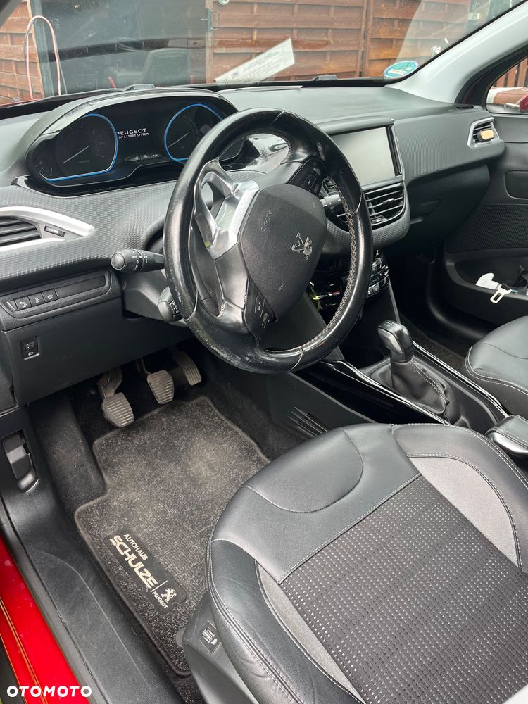 Peugeot 2008 1.2 Pure Tech GPF Crossway S&S - 8