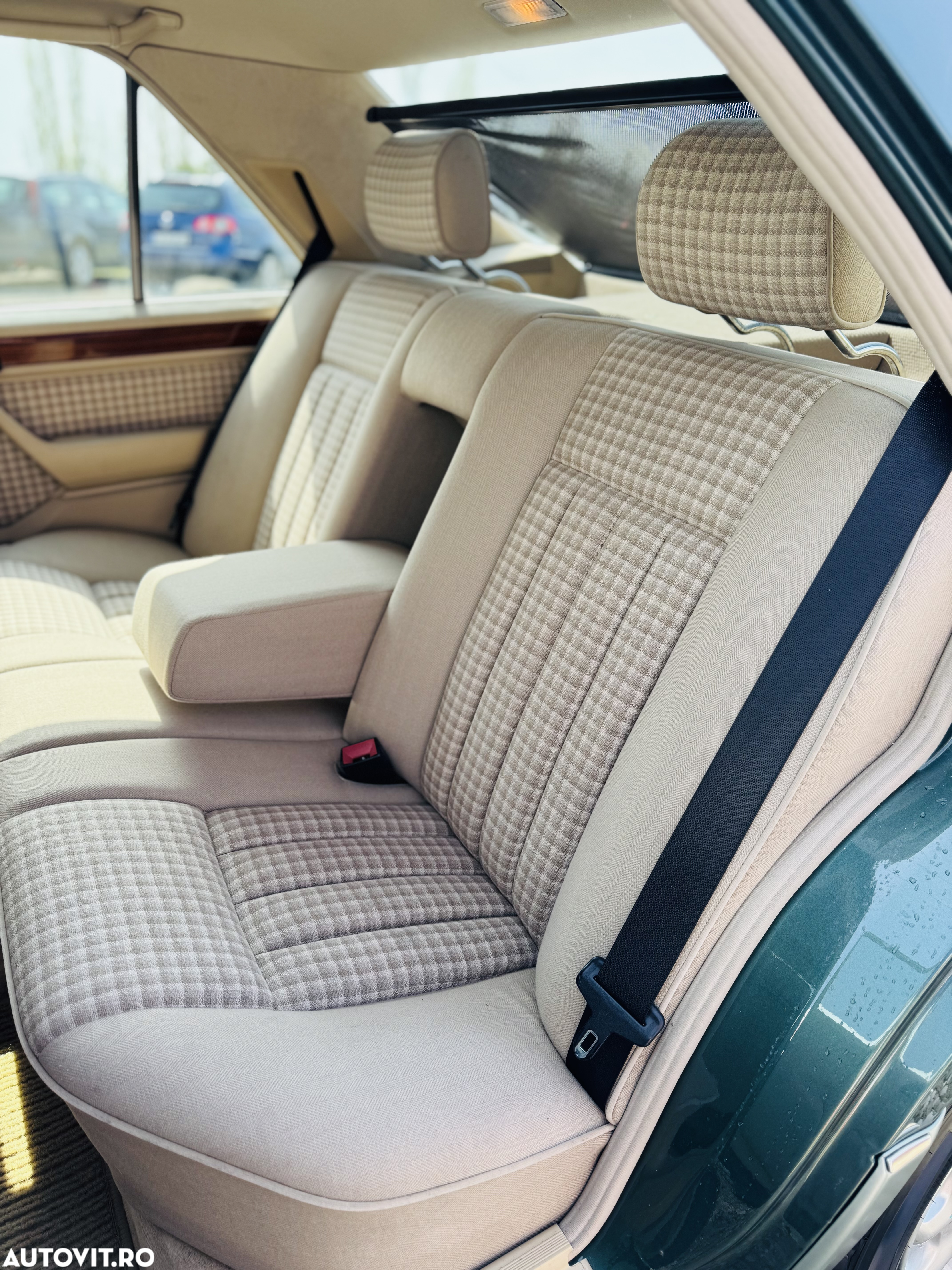 Mercedes-Benz E - 9