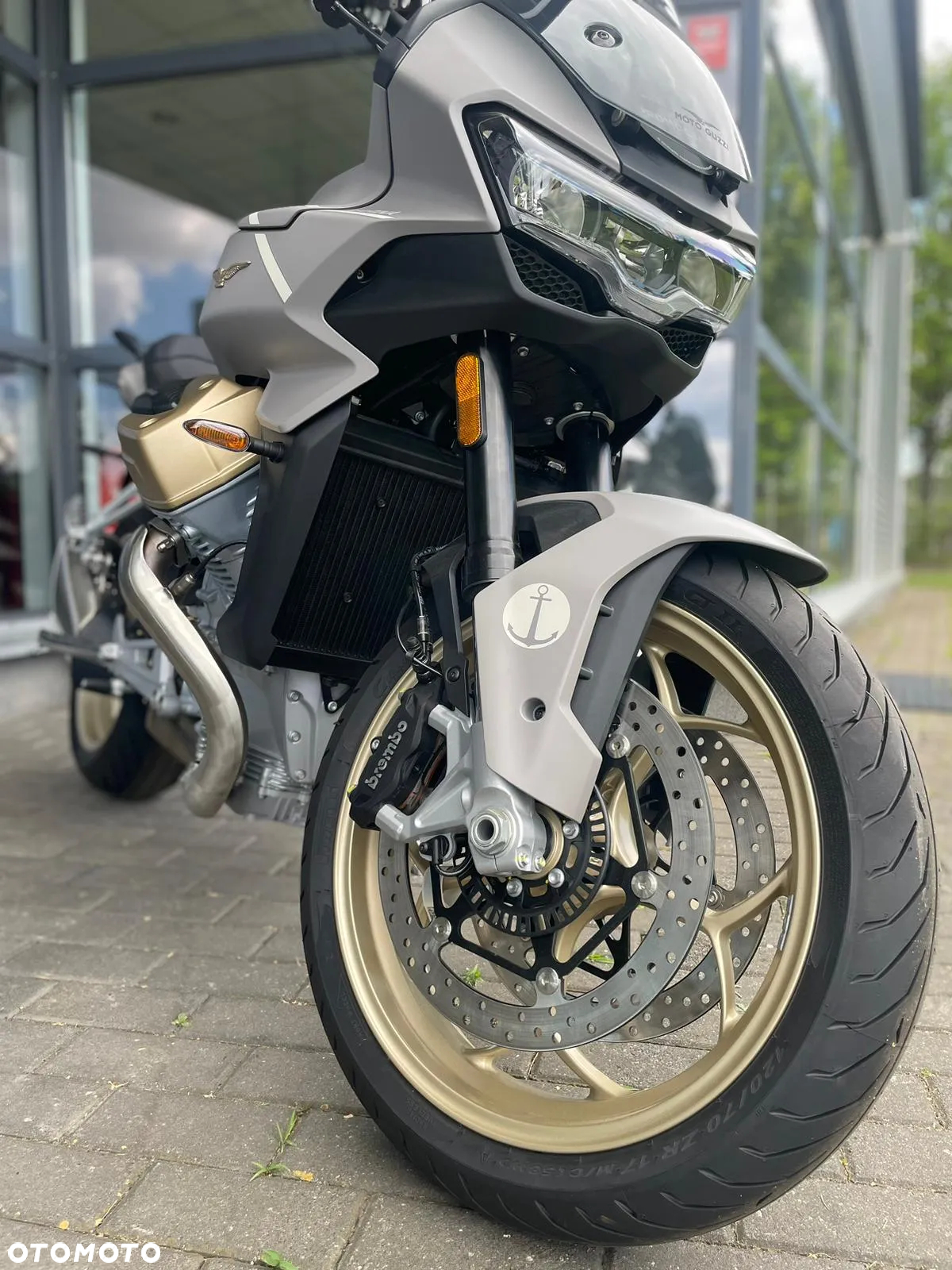 Moto Guzzi V100 Mandello - 2