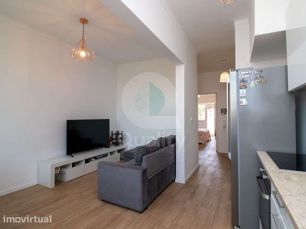 Excelente T1 Remodelado e Mobiliado Alto do Seixalinho, Barreiro - Grande imagem: 3/29