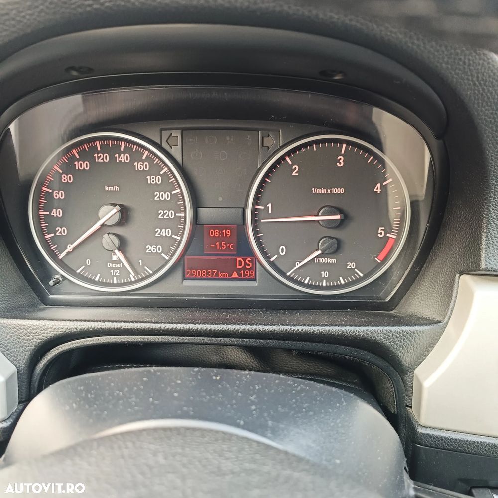 BMW 3 Series 2009 photo 3
