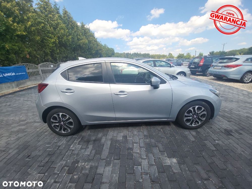 Mazda 2 - 17